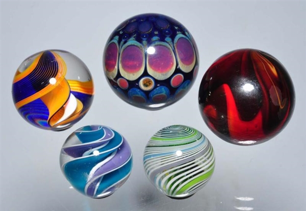 LOT OF 5: CONTEMPORARY MARBLES.                   