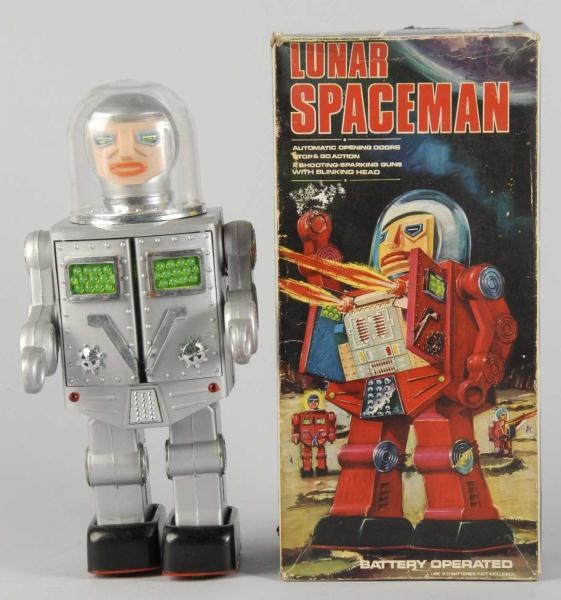 PLASTIC LUNAR SPACEMAN BATTERY-OPERATED TOY.      