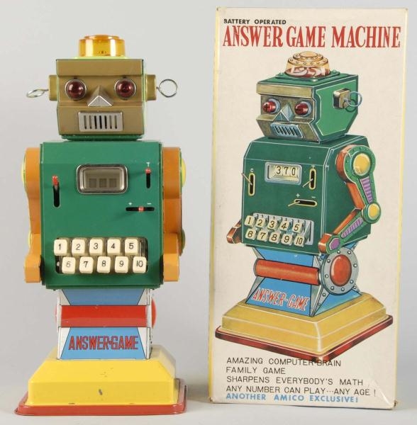 TIN LITHO ANSWER GAME MACHINE BATTERY-OP TOY.     