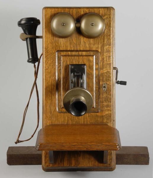 WESTERN ELECTRIC HAND CRANK & BELL WALL PHONE.    