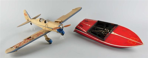 LOT OF 2: WOODEN AIRPLANE & BOAT MODELS.          