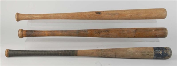 LOT OF 3: EARLY VINTAGE BASEBALL BATS.            