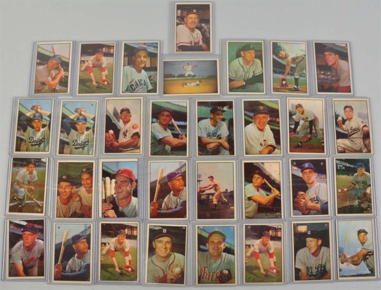 LOT OF 32: BOWMAN 1953 BASEBALL CARDS.            