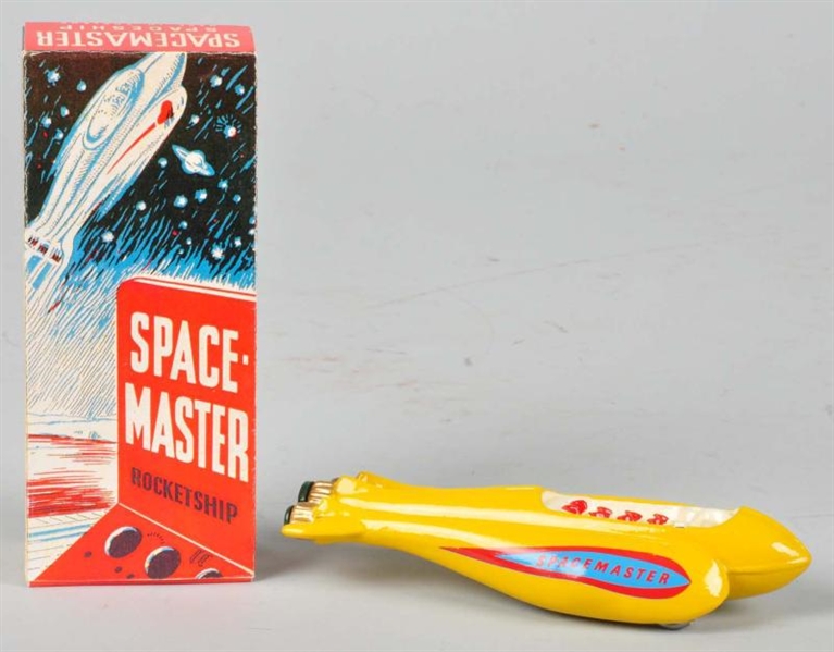 DIECAST SPACEMASTER SPACE SHIP TOY.               