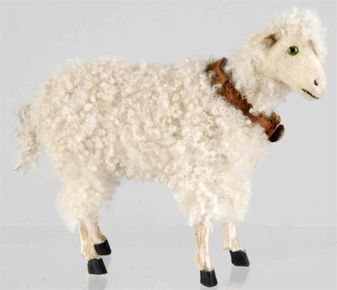 WOOLY SHEEP CANDY CONTAINER.                      