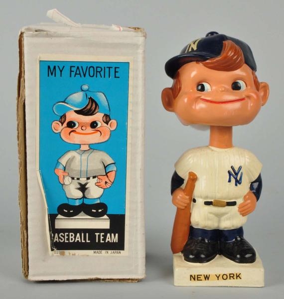 NEW YORK YANKEES BOBBING HEAD DOLL.               