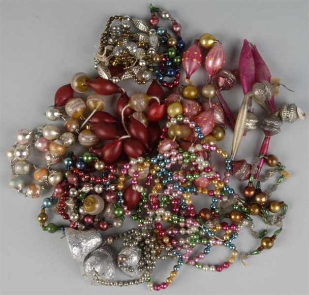 LOT OF ASSORTED GLASS BEADED GARLAND STRANDS.     
