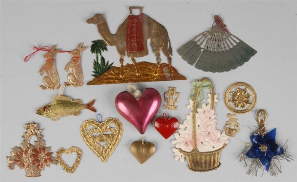 LARGE LOT OF GERMAN ORNAMENTS.                    