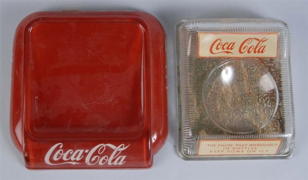 GROUP OF 2 GLASS COCA-COLA CHANGE RECEIVERS.      