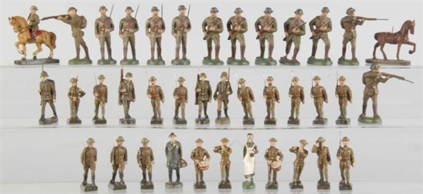 LOT OF 40: COMPOSITION MILITARY FIGURES.          