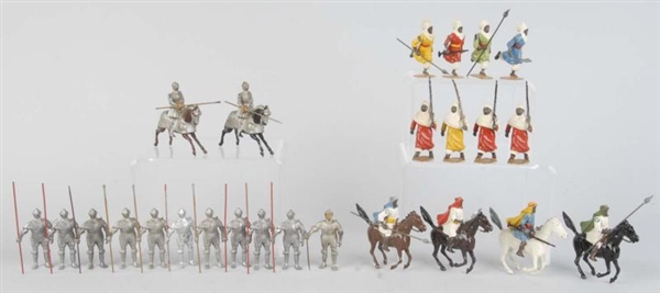LOT OF 2: SETS OF VINTAGE ARAB AND KNIGHT FIGURES 
