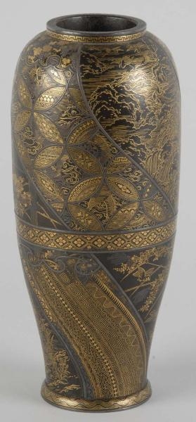 EARLY MAGNIFICENT JAPANESE VASE.                  