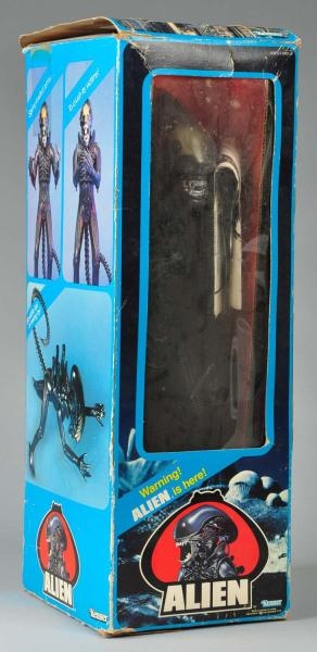 KENNER GIANT ALIEN ACTION FIGURE.                 