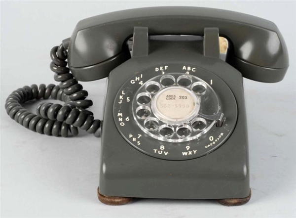 DARK GRAY WESTERN ELECTRIC 500 TELEPHONE.         