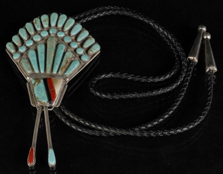 LARGE NATIVE AMERICAN INDIAN BOLO TIE.            