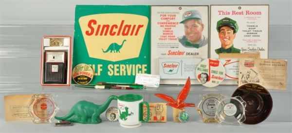 LOT OF SINCLAIR GAS ADVERTISING PIECES.           