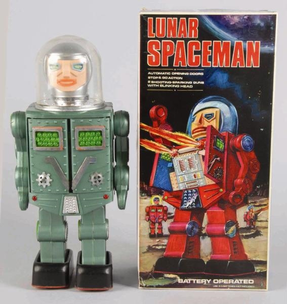 TIN LUNAR SPACEMAN BATTERY-OPERATED TOY.          