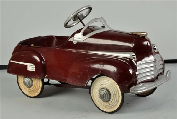 STEELCRAFT MURRAY CHRYSLER PEDAL CAR TOY.         