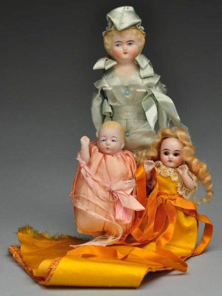 LOT OF 3 SEWING COMPANION DOLLS.                  