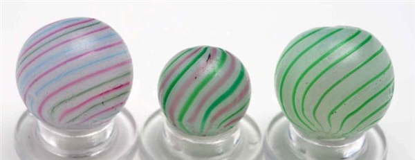 LOT OF 3: CLAMBROTH MARBLES.                      