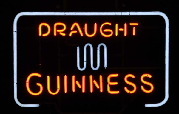 GUINESS DRAUGHT BORDER NEON SIGN.                 