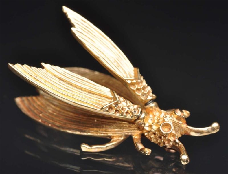 14K Y. GOLD FLYING INSECT PIN.                    