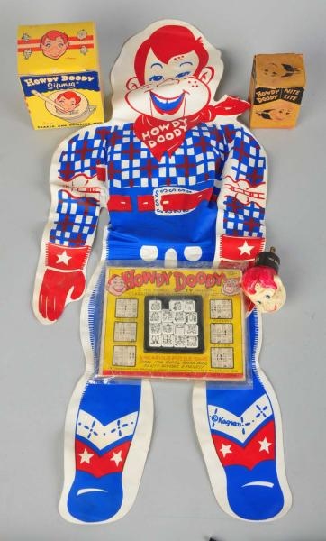 LOT OF 4: HOWDY DOODY CHARACTER ITEMS.            