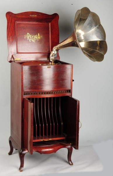 REGINA STYLE 140 15 - 1/2" PHONOGRAPH WITH HORN.  