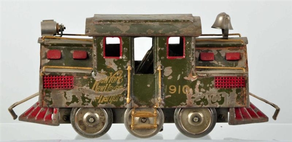 EARLY LIONEL NO. 1910 6-WHEEL TRAIN LOCOMOTIVE.   