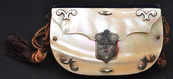 MOTHER OF PEARL & LEATHER LADYS CHANGE PURSE.    