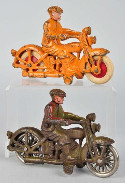 LOT OF 2: CAST IRON HUBLEY MOTORCYCLE TOYS.       