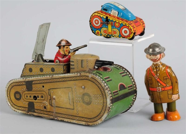 LOT OF 3: TIN LITHO ARMY WIND-UP TOYS.            