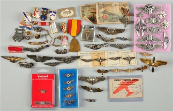 LARGE LOT OF US MILITARY WING PINS & ACCESSORIES. 