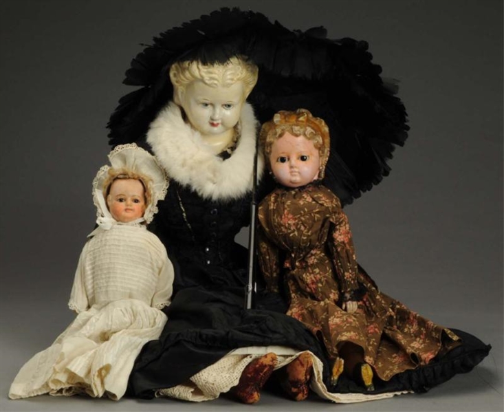 LOT OF 3 COMPOSITION DOLLS.                       