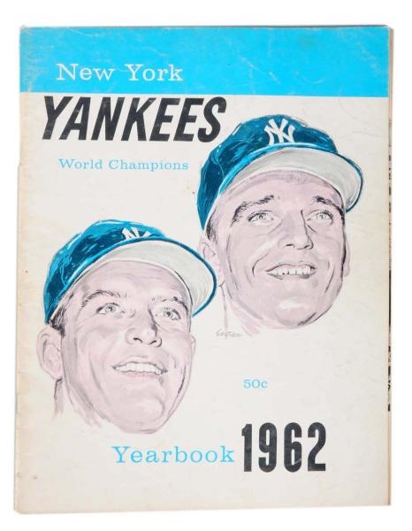 1962 NEW YORK YANKEES YEARBOOK.                   