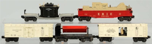 LOT OF 5: LIONEL FREIGHT CARS.                    