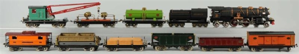 LIONEL STANDARD GAUGE NO. 400 FREIGHT TRAIN SET.  