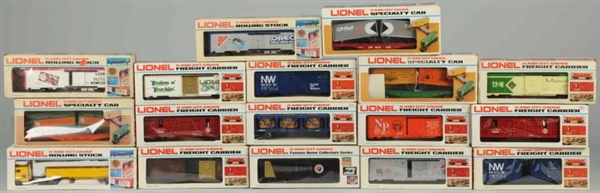 LOT OF 17: LIONEL ROLLING STOCK.                  