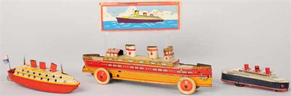 LOT OF 3: TIN LITHO BOAT TOYS.                    