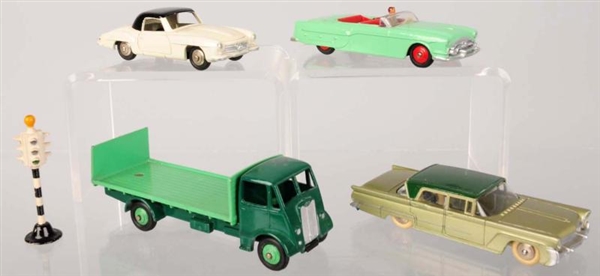LOT OF 5 DIECAST DINKY TOY VEHICLES & ACCESSORIES 