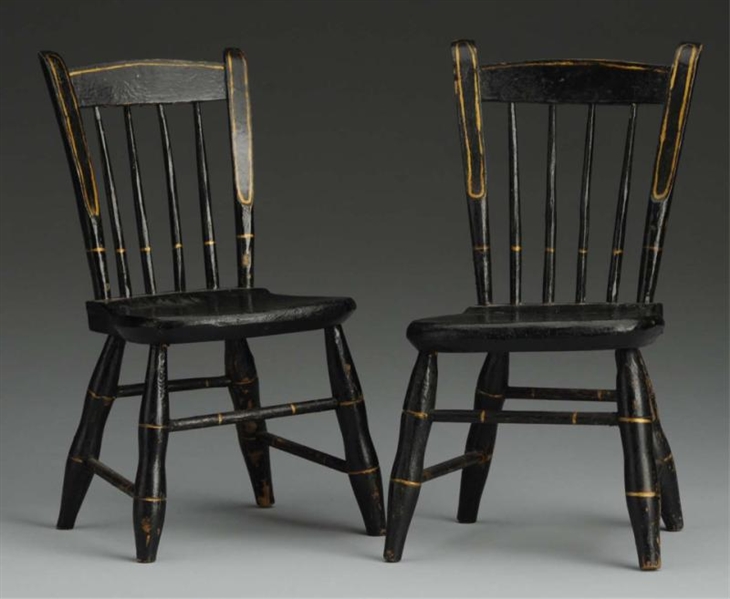 PAIR OF WINDSOR CHAIRS.                           