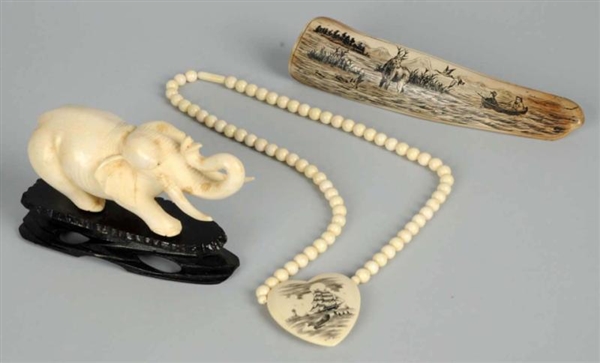 LOT OF 3: IVORY PIECES.                           