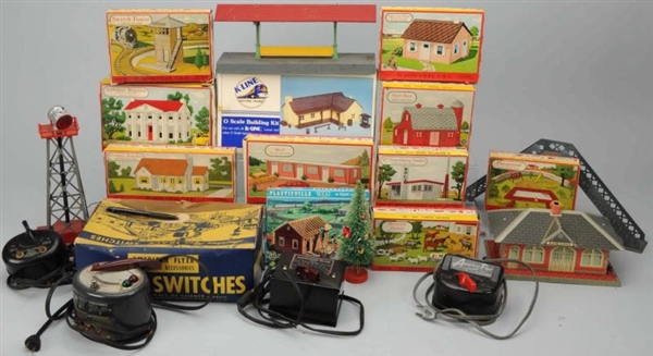 LOT OF TRAIN ACCESSORIES & OTHER ITEMS.           