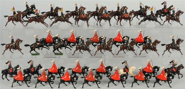 LOT OF APPROX. 40 BRITAINS TOY SOLDIERS ON HORSES 
