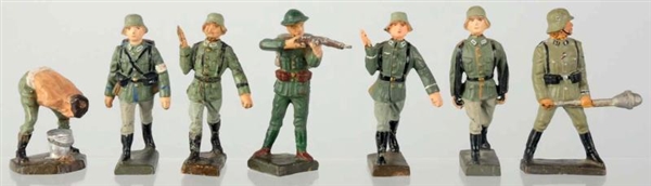 LINEOL GROUP OF GERMAN SOLDIERS.                  