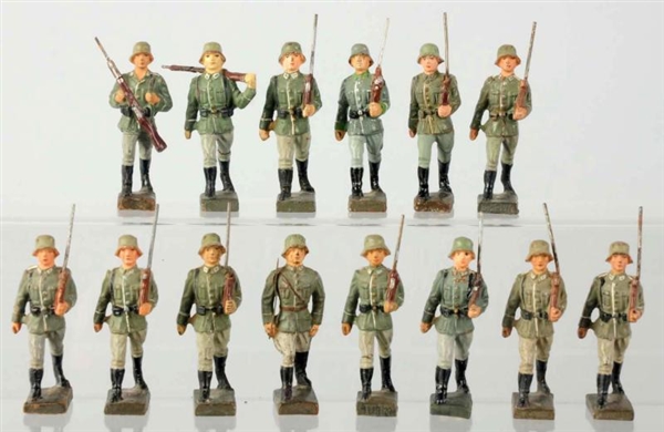 LINEOL 7-7.5CM GERMAN ARMY MARCHING GROUP.        