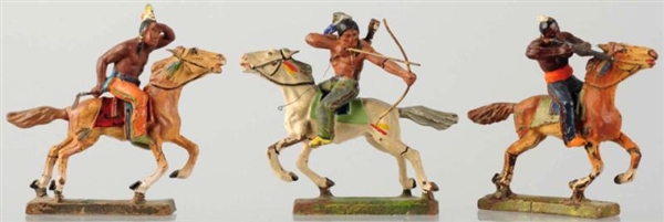 LINEOL 7CM MOUNTED INDIANS.                       