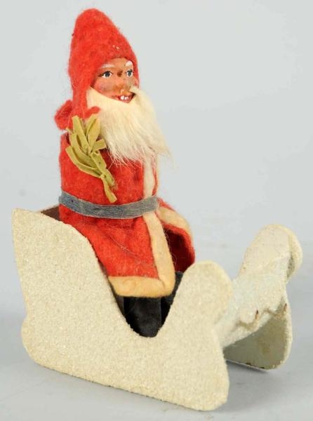 SANTA IN SLEIGH CANDY CONTAINER.                  