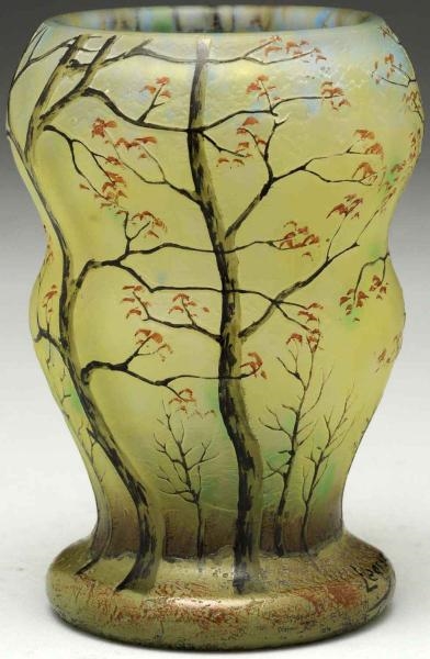 LE GRAS CAMEO GLASS VASE WITH TREES.              