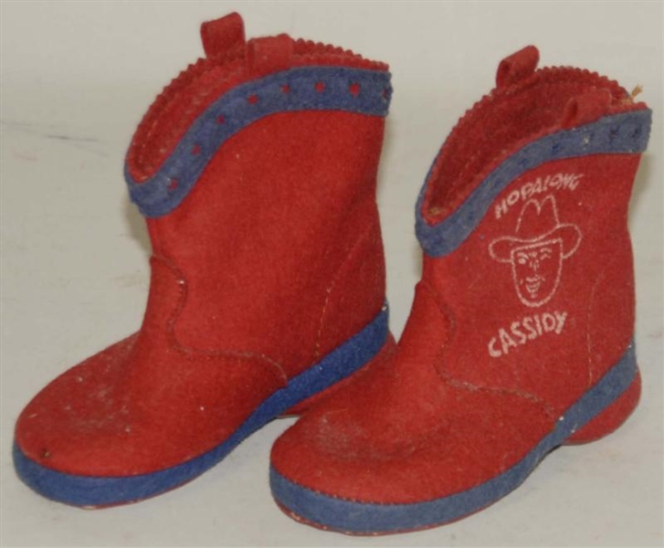 PAIR OF HOPALONG CASSIDY CHILDRENS SLIPPERS.     